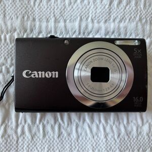 Canon Black and Silver Compact Camera